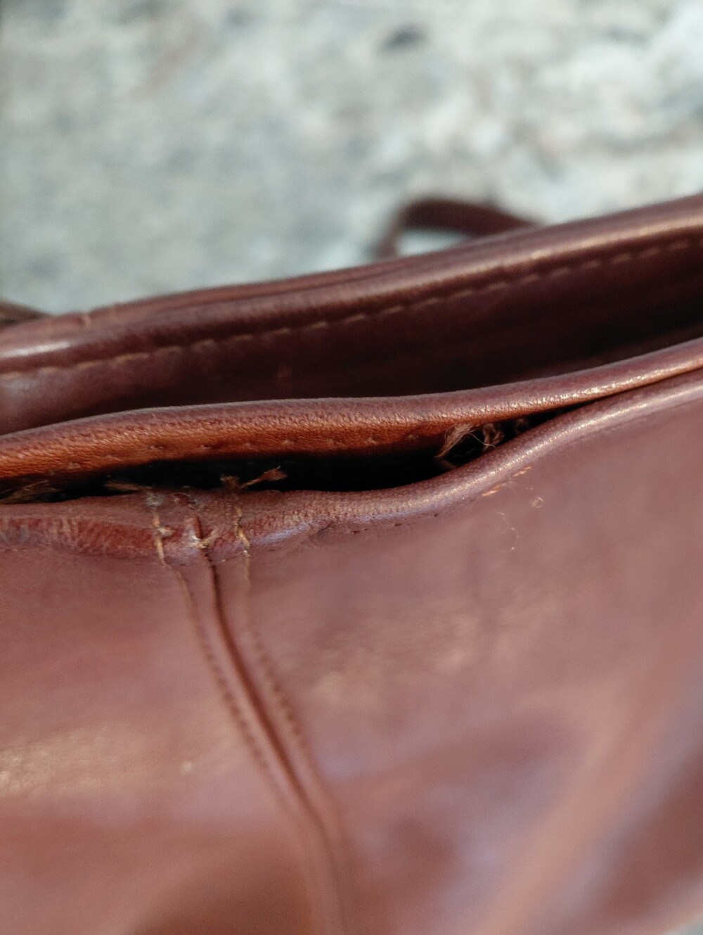 Coach Brown Leather Monterey Hobo with Gold Hardware ****Read**** - Picture 14 of 15